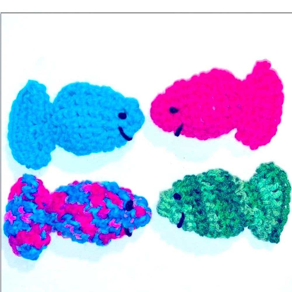 Hand Crafted Colorful Interactive Cat Toys Crochet 8 Potent Organic Catnip Fish - Picture 6 of 8
